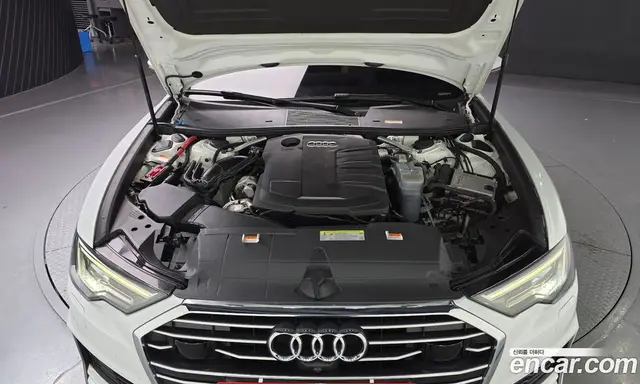 Audi A6 2021 2.0 автомат (гидро), миниатюра 6