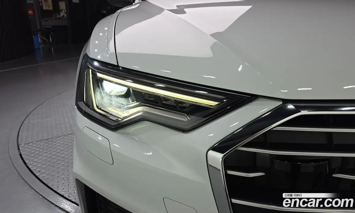 Audi A6 2021 2.0 автомат (гидро), фото 8