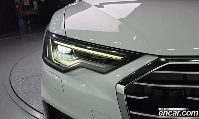 Audi A6 2021 2.0 автомат (гидро), миниатюра 8