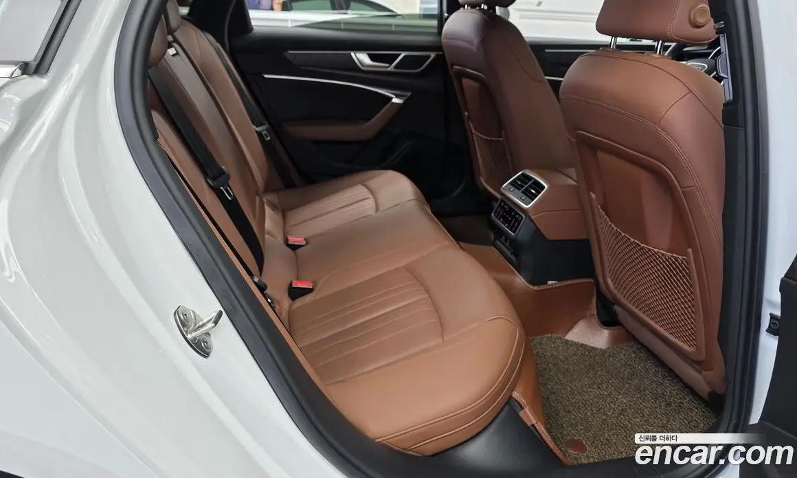 Audi A6 2023 2.0 автомат (гидро), фото 17 Audi A6 2023 2.0 автомат (гидро), фото 17
