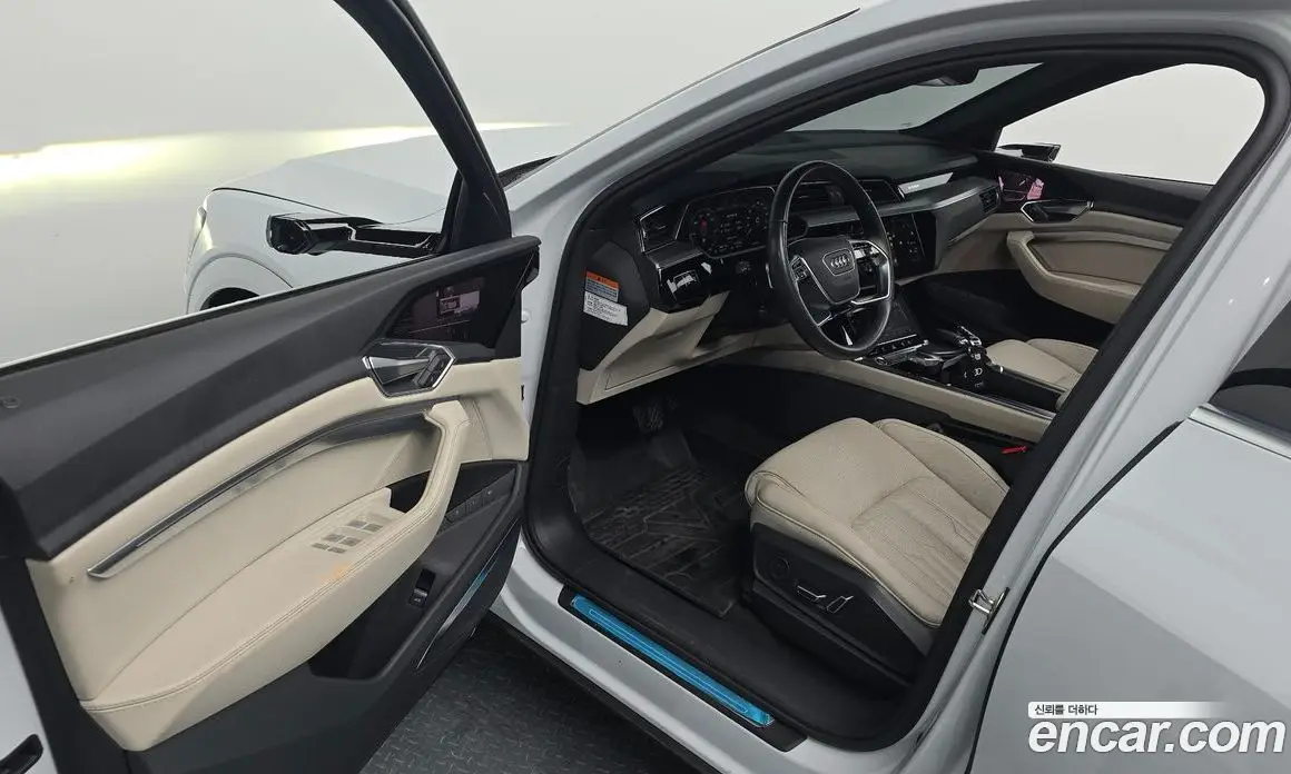 Audi e-tron 2021 0.2 автомат (гидро), фото 12