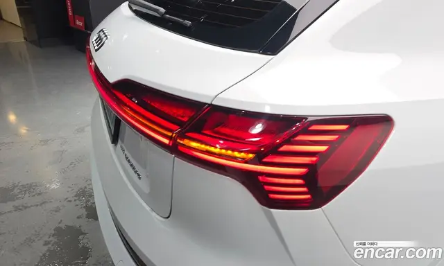 Audi e-tron 2021 0.2 автомат (гидро), миниатюра 8