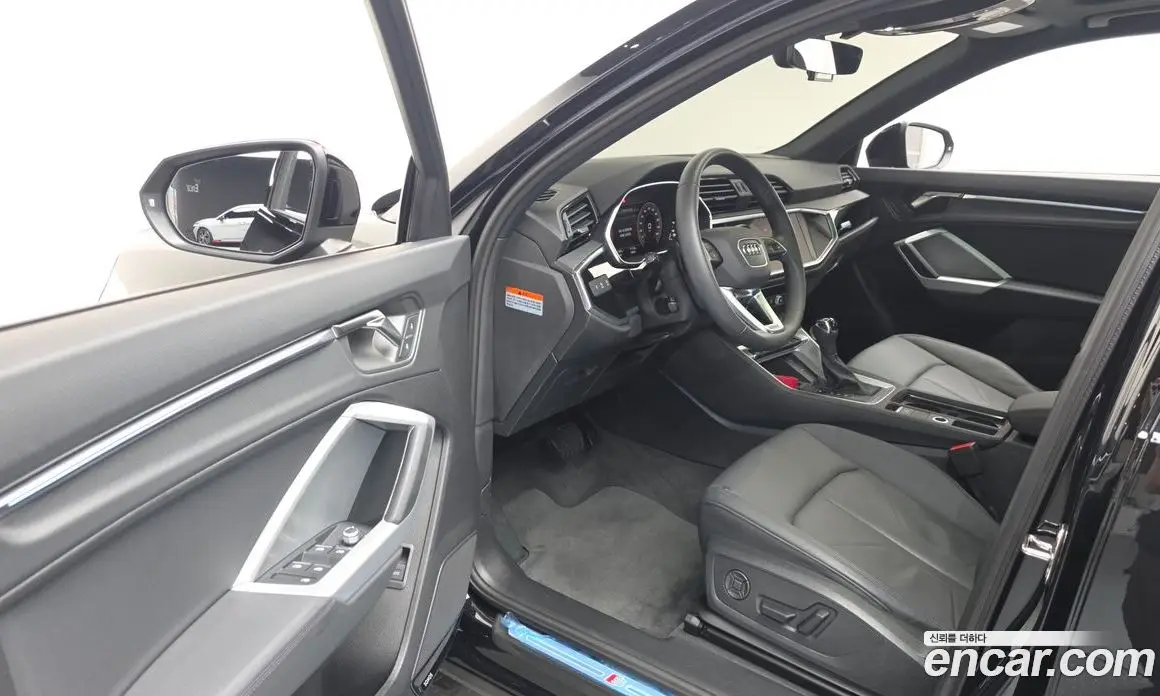 Audi Q3 2025 2.0 автомат (гидро), фото 13
