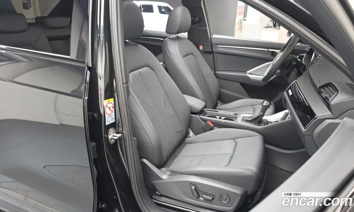 Audi Q3 2025 2.0 автомат (гидро), фото 16