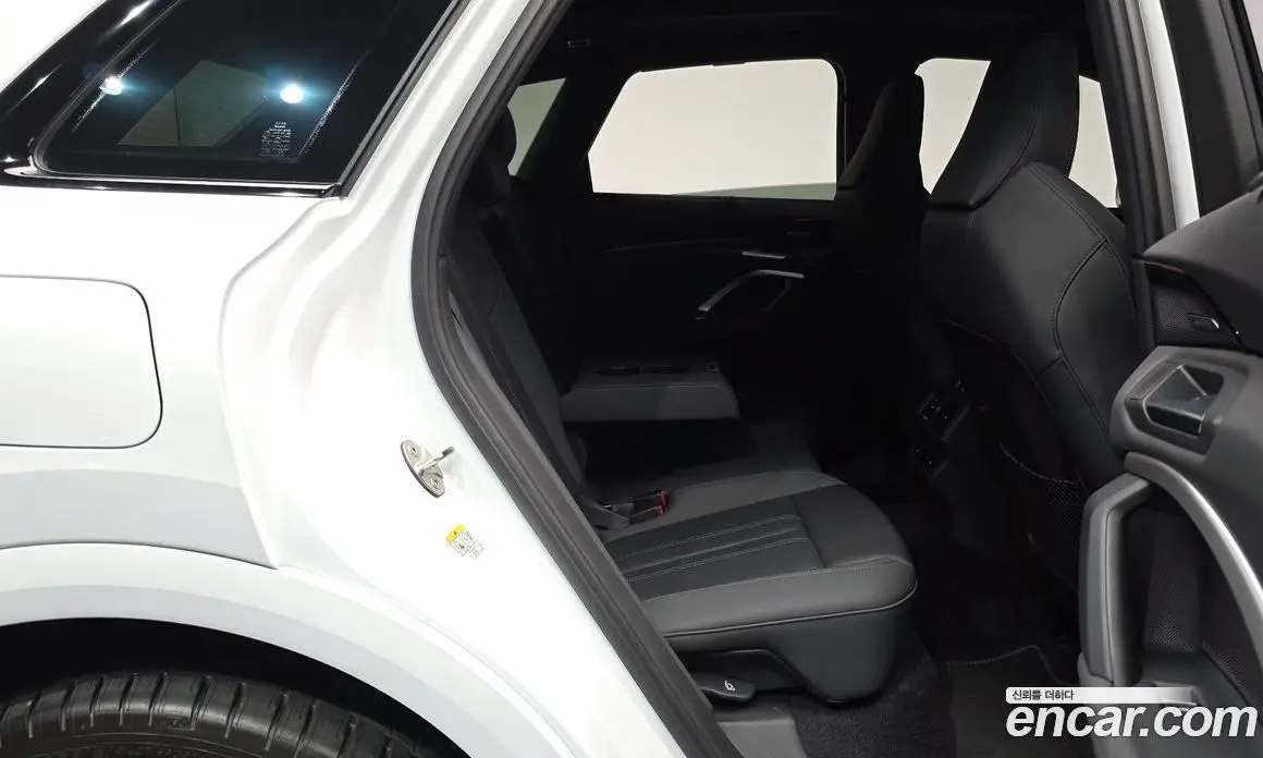 Audi Q5 2025 2.0 автомат (гидро), фото 16