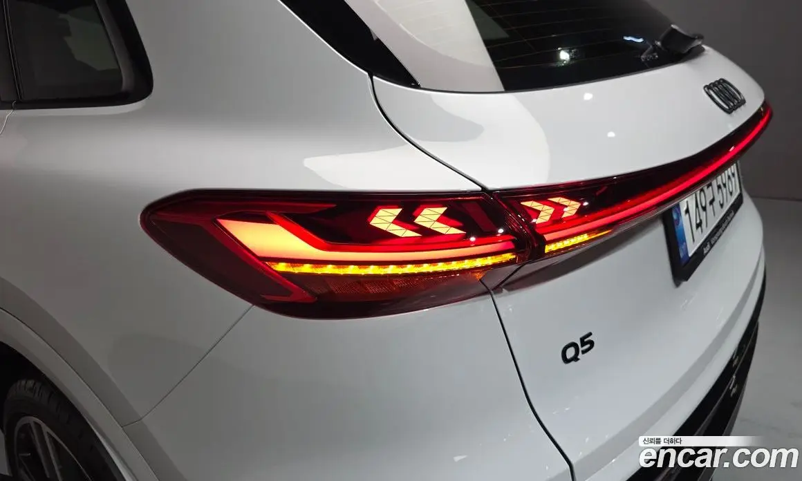 Audi Q5 2025 2.0 автомат (гидро), фото 8