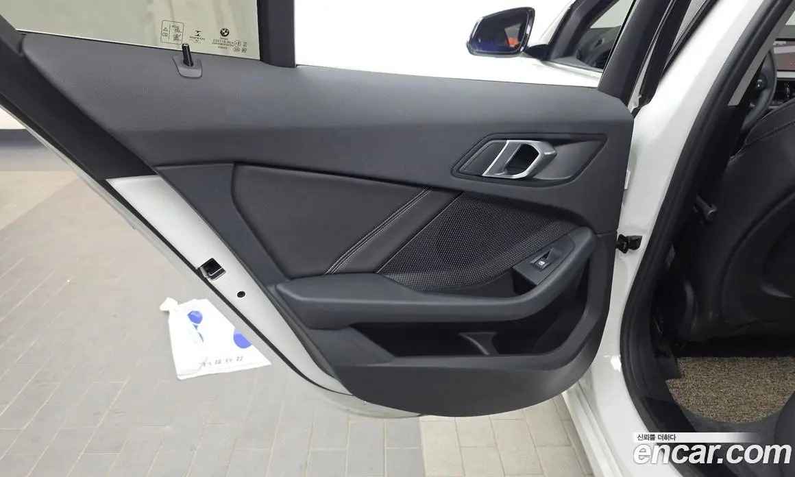 BMW 1 серия 2020 2.0 автомат (гидро), фото 15
