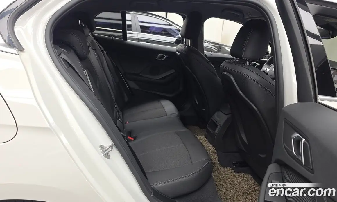 BMW 1 серия 2020 2.0 автомат (гидро), фото 18