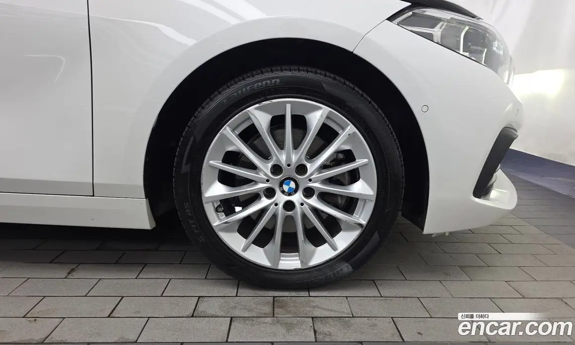 BMW 1 серия 2020 2.0 автомат (гидро), фото 7