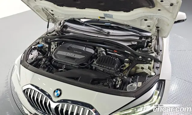 BMW 1 серия 2021 2.0 автомат (гидро), миниатюра 6