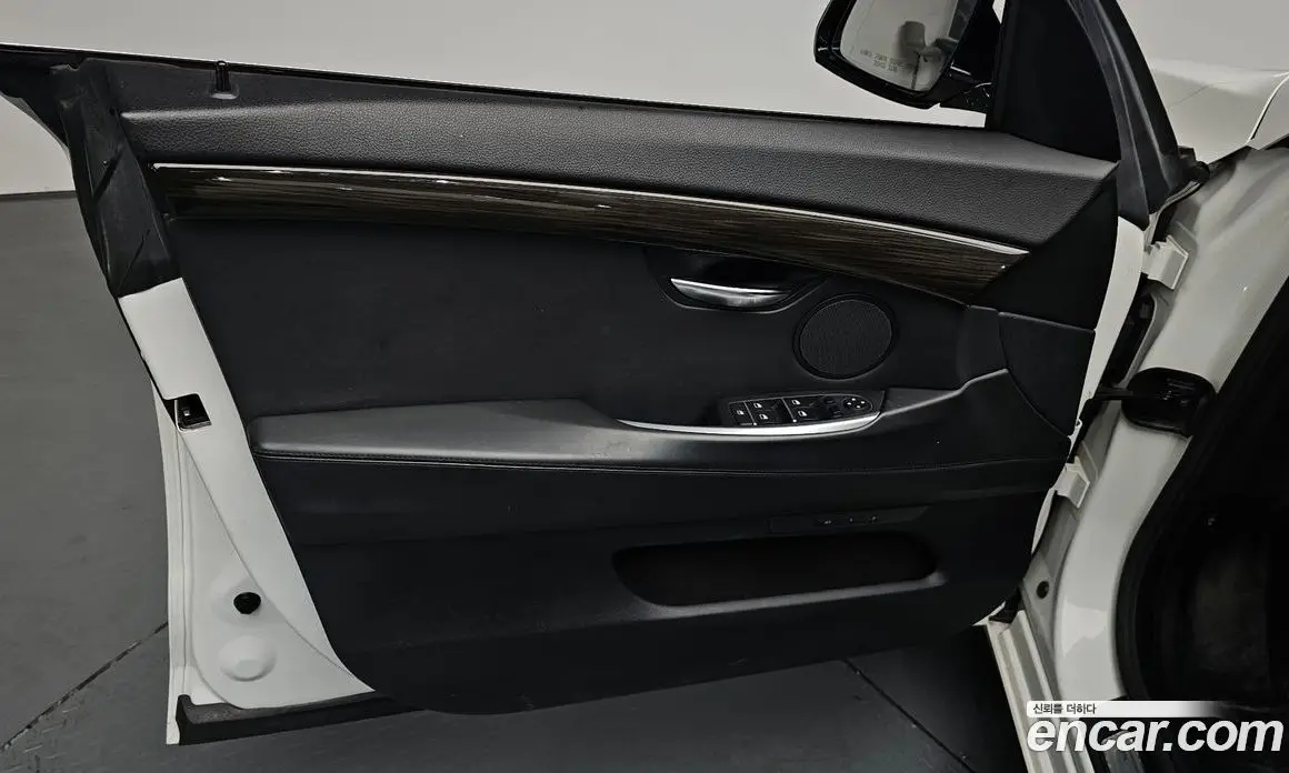 BMW 5 серия 2015 2.0 автомат (гидро), фото 13 BMW 5 серия 2015 2.0 автомат (гидро), фото 13