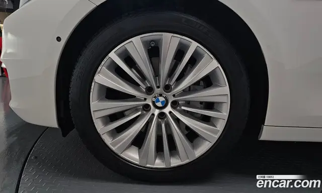 BMW 5 серия 2015 2.0 автомат (гидро), миниатюра 4 BMW 5 серия 2015 2.0 автомат (гидро), миниатюра 4