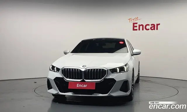 BMW 5 серия 2024 2.0 автомат (гидро), миниатюра 3 BMW 5 серия 2024 2.0 автомат (гидро), миниатюра 3