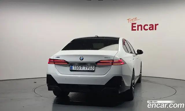 BMW 5 серия 2024 2.0 автомат (гидро), миниатюра 4 BMW 5 серия 2024 2.0 автомат (гидро), миниатюра 4