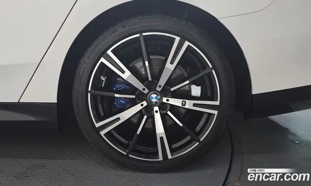 BMW 5 серия 2024 2.0 автомат (гидро), миниатюра 7 BMW 5 серия 2024 2.0 автомат (гидро), миниатюра 7