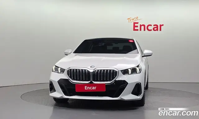 BMW 5 серия 2025 2.0 автомат (гидро), миниатюра 3
