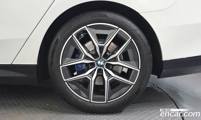 BMW 5 серия 2025 2.0 автомат (гидро), миниатюра 7
