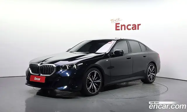 BMW 5 серия, 2025, 10 275 км