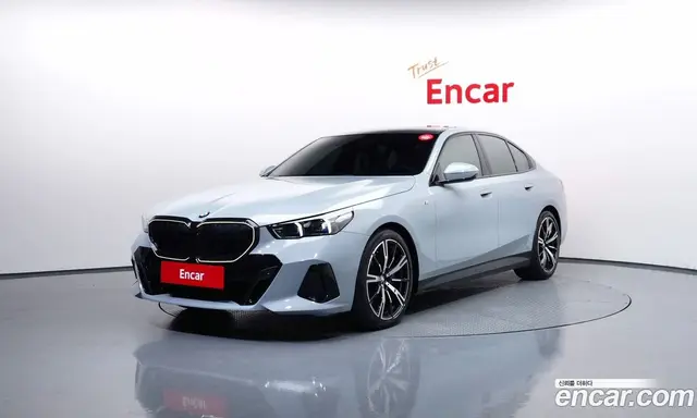 BMW 5 серия, 2025, 27 334 км