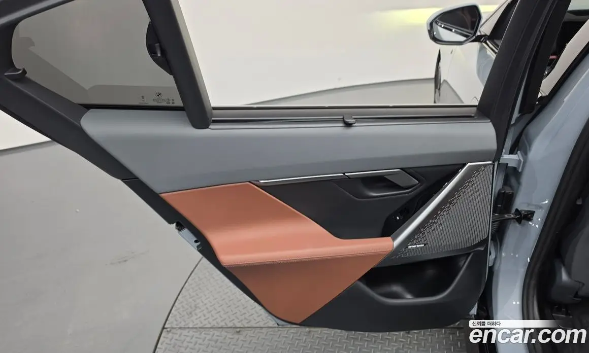 BMW 5 серия 2025 2.0 автомат (гидро), фото 15