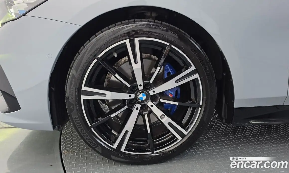 BMW 5 серия 2025 2.0 автомат (гидро), фото 5