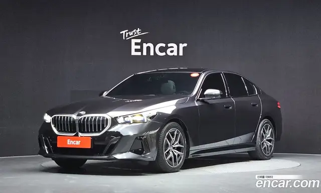 BMW 5 серия, 2025, 12 303 км