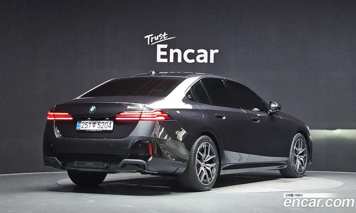 BMW 5 серия 2025 2.0 автомат (гидро), фото 2 BMW 5 серия 2025 2.0 автомат (гидро), фото 2