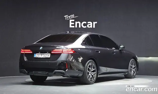 BMW 5 серия 2025 2.0 автомат (гидро), миниатюра 2 BMW 5 серия 2025 2.0 автомат (гидро), миниатюра 2