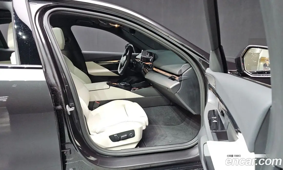 BMW 5 серия 2025 2.0 автомат (гидро), фото 17 BMW 5 серия 2025 2.0 автомат (гидро), фото 17