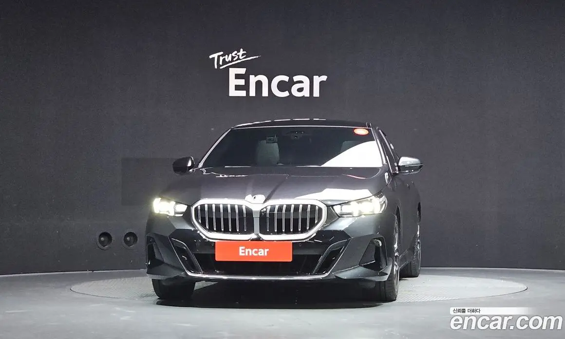 BMW 5 серия 2025 2.0 автомат (гидро), фото 3 BMW 5 серия 2025 2.0 автомат (гидро), фото 3