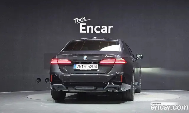 BMW 5 серия 2025 2.0 автомат (гидро), миниатюра 4 BMW 5 серия 2025 2.0 автомат (гидро), миниатюра 4
