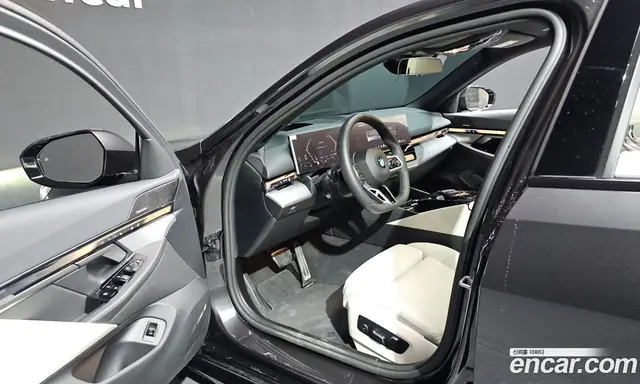 BMW 5 серия 2025 2.0 автомат (гидро), миниатюра 10 BMW 5 серия 2025 2.0 автомат (гидро), миниатюра 10