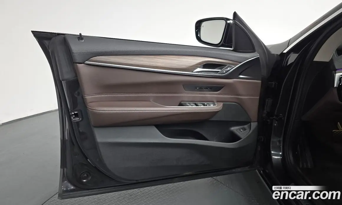 BMW 6 серия 2023 2.0 автомат (гидро), фото 13