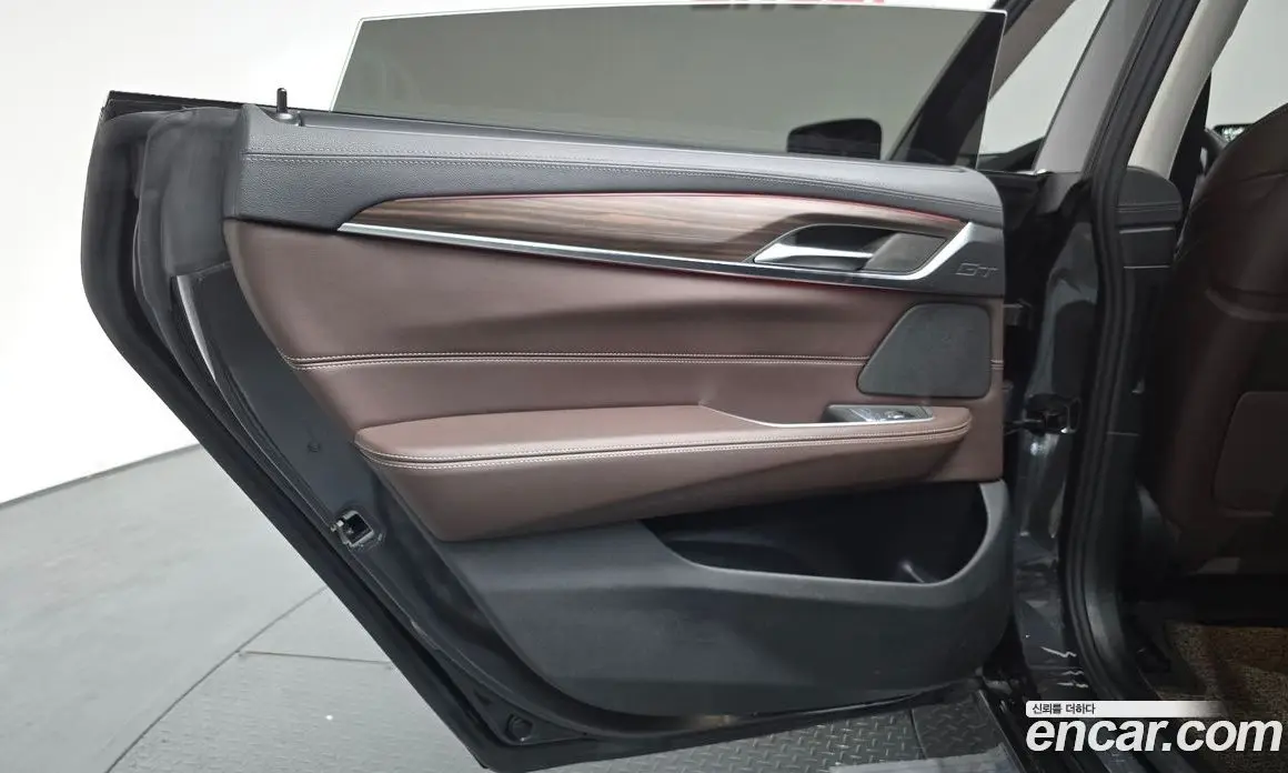 BMW 6 серия 2023 2.0 автомат (гидро), фото 14