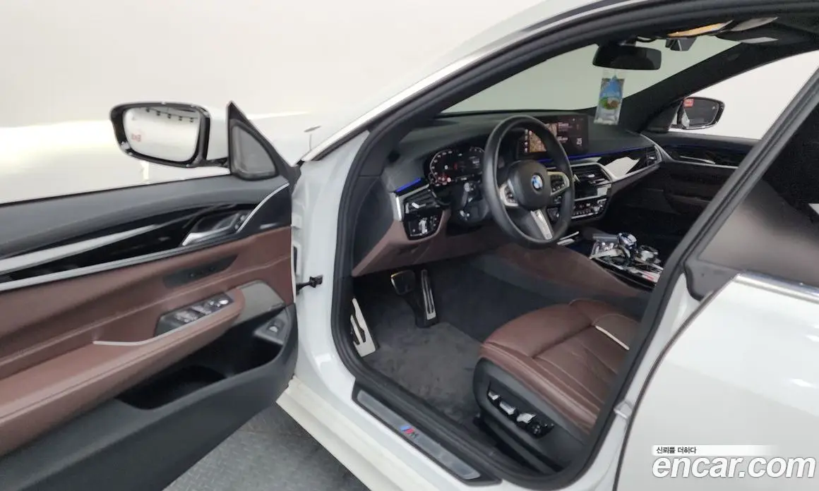 BMW 6 серия 2023 3.0 автомат (гидро), фото 13