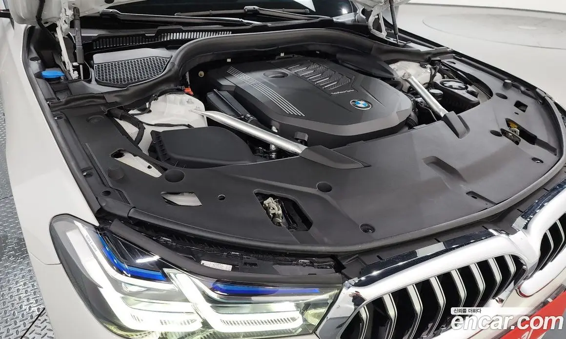 BMW 6 серия 2023 3.0 автомат (гидро), фото 6