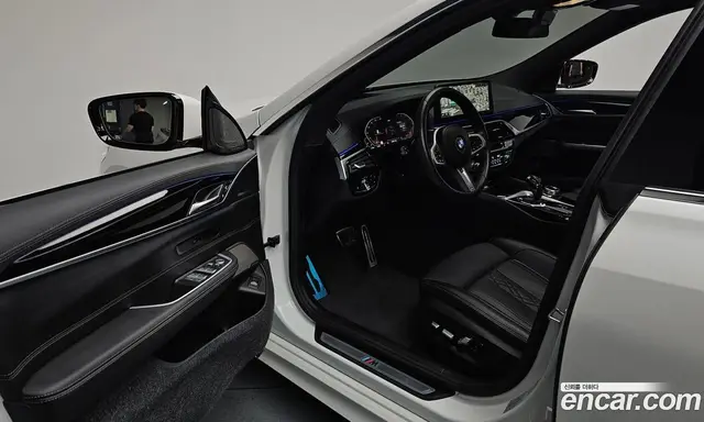 BMW 6 серия 2023 3.0 автомат (гидро), миниатюра 12