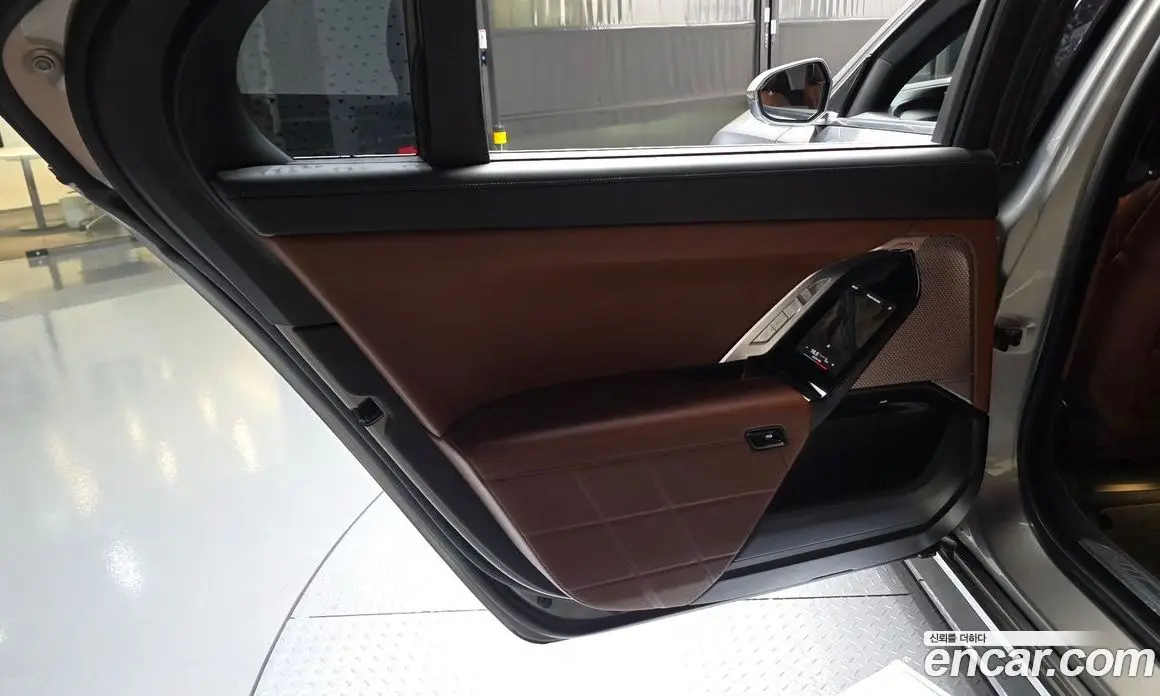 BMW 7 серия 2023 3.0 автомат (гидро), фото 15 BMW 7 серия 2023 3.0 автомат (гидро), фото 15