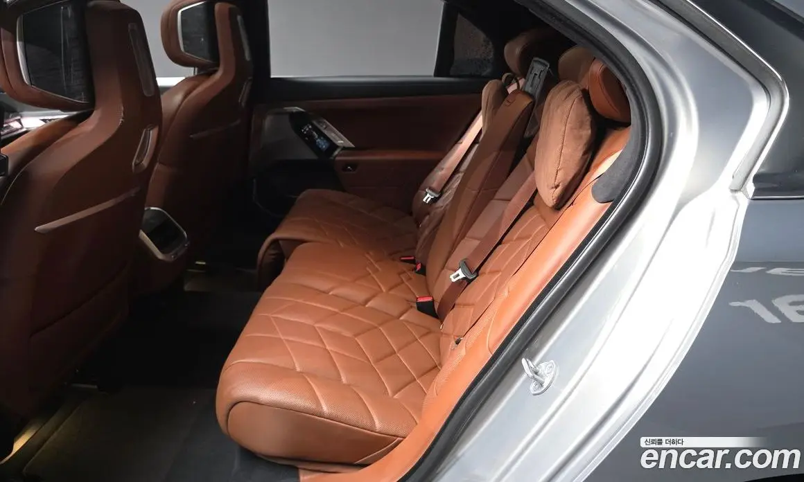 BMW 7 серия 2023 3.0 автомат (гидро), фото 16 BMW 7 серия 2023 3.0 автомат (гидро), фото 16