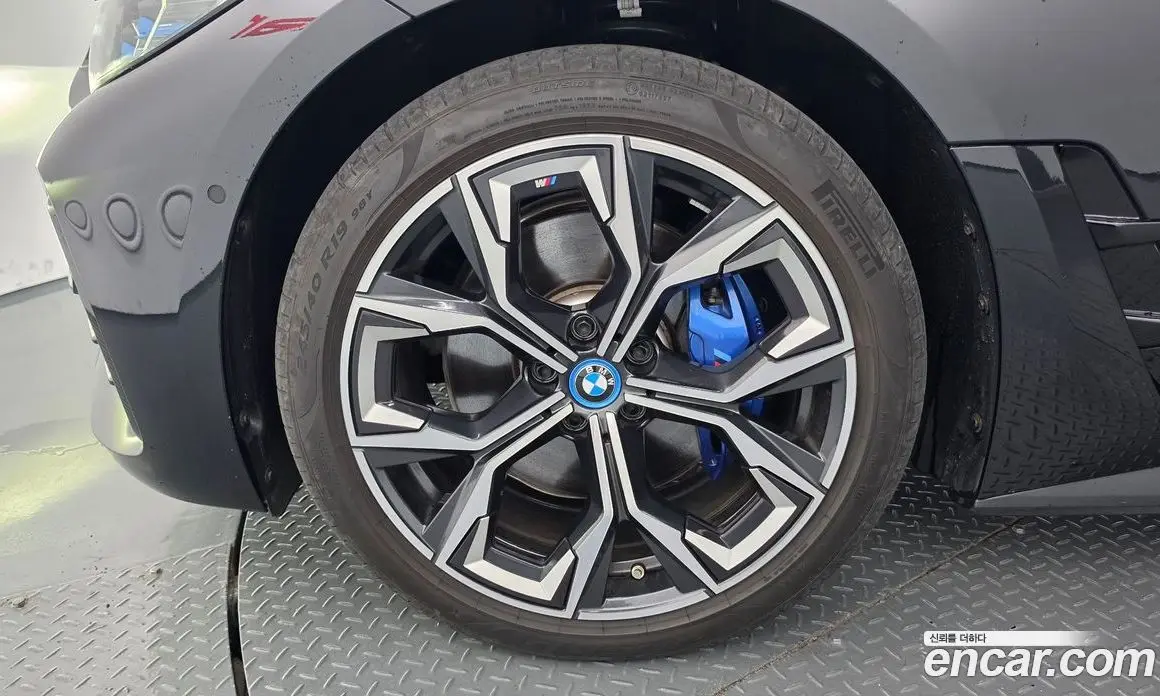 BMW i4 2023 0.2 автомат (гидро), фото 5