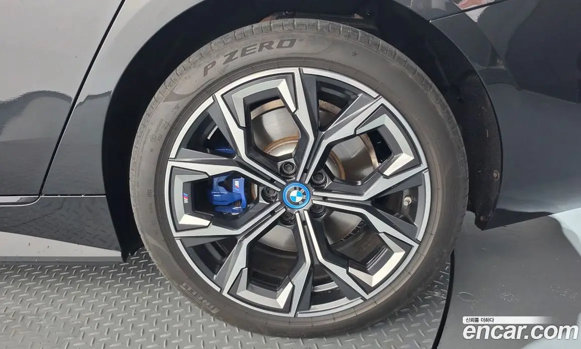 BMW i4 2023 0.2 автомат (гидро), фото 7