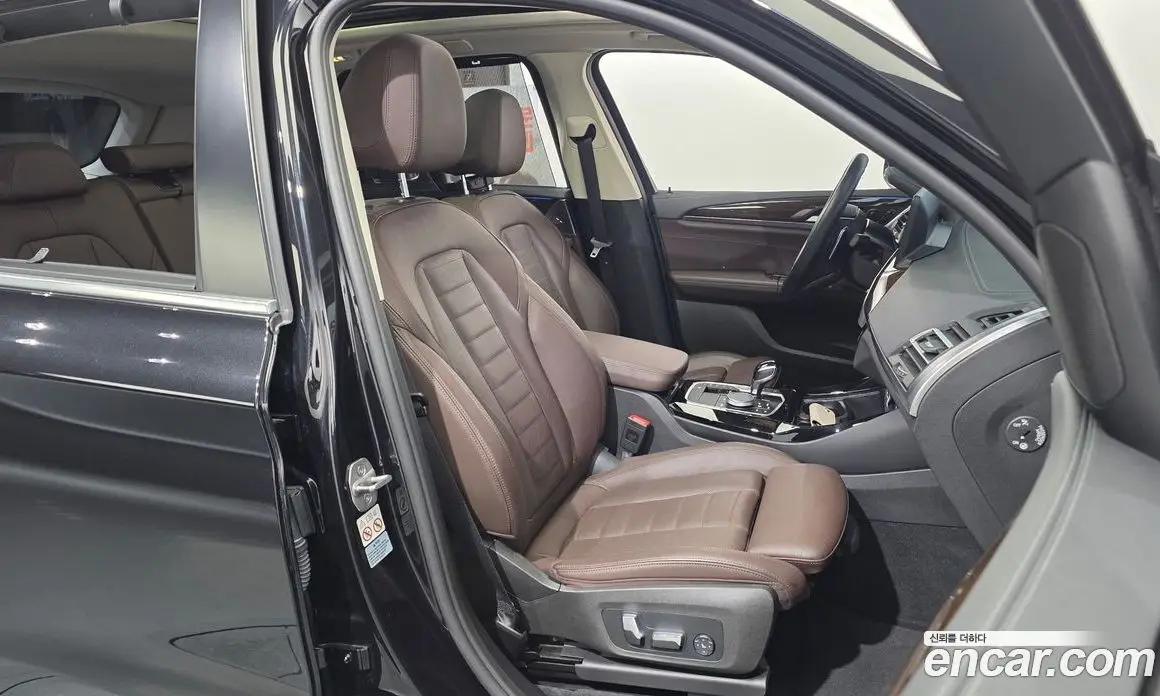 BMW X3 2021 2.0 автомат (гидро), фото 16