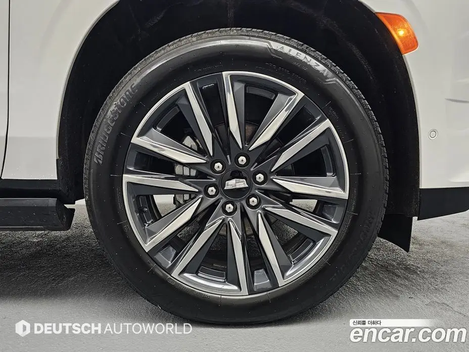 Cadillac Escalade 2024 6.2 автомат (гидро), фото 6