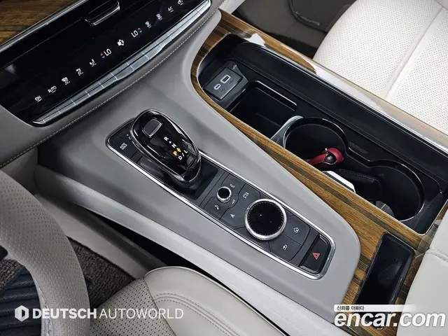 Cadillac Escalade 2024 6.2 автомат (гидро), миниатюра 10