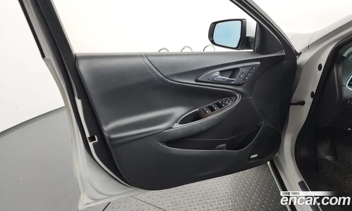 Chevrolet Malibu 2016 2.0 автомат (гидро), фото 14