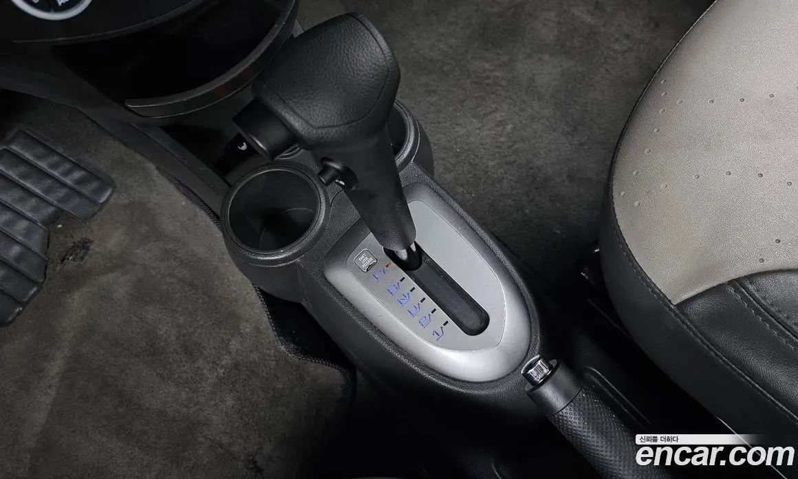 Chevrolet Spark 2012 1.0 автомат (гидро), фото 11