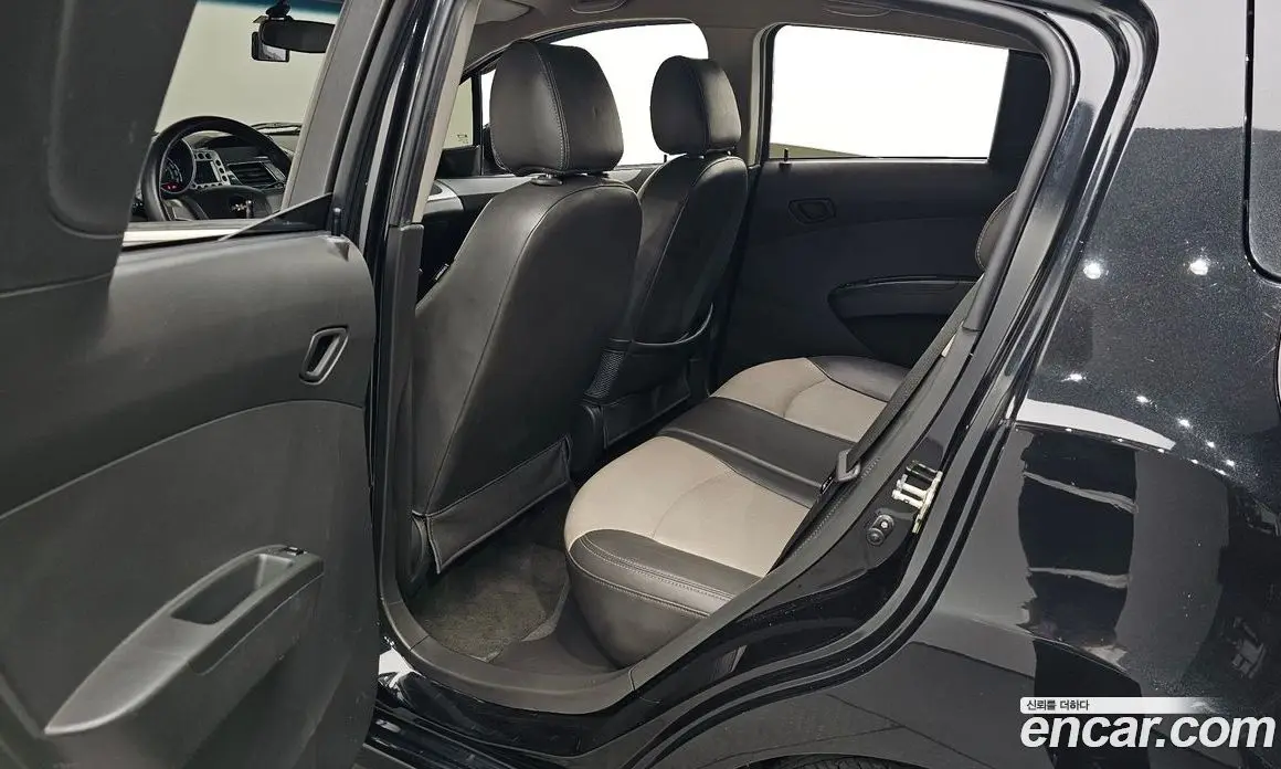 Chevrolet Spark 2012 1.0 автомат (гидро), фото 16