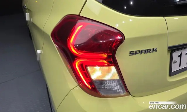 Chevrolet Spark 2016 1.0 автомат (гидро), миниатюра 9