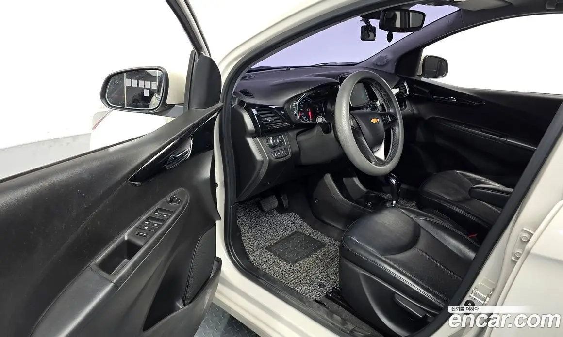 Chevrolet Spark 2016 1.0 автомат (гидро), фото 13