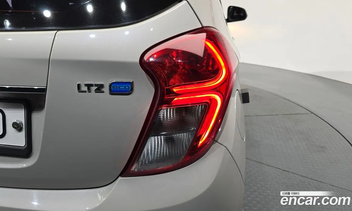 Chevrolet Spark 2016 1.0 автомат (гидро), фото 9